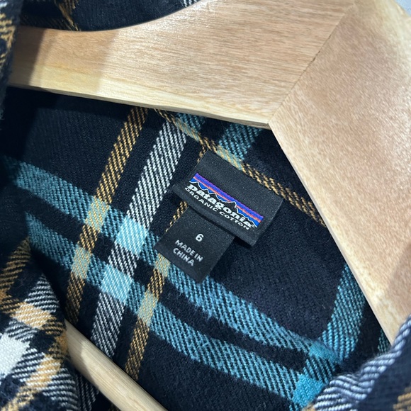 Patagonia Fjord Flannel black, yellow and turquoise plaid - Picture 4 of 4